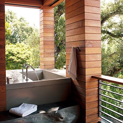 Outdoor Bathtub Ideas, Outdoor Tubs, Bath Tub Fun, Master Suite Bathroom, Air Tub, Outdoor Bathtub, Outdoor Tub, Outdoor Baths, Hillside House