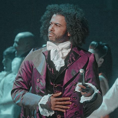 Daveed Diggs Lafayette, Thomas Jefferson Hamilton, Jefferson Hamilton, Hamilton Drawings, Hamilton Jokes, Daveed Diggs, Hamilton Broadway, Hamilton Funny, Hamilton Memes