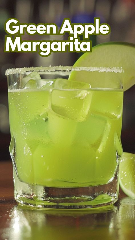 Green Tequila Drinks, Home Made Margaritas Recipes, Green Sangria, Green Margarita, Green Apple Alcohol Drinks, Green Apple Margarita, Sour Apple Margarita, Margarita Recipes On The Rocks, Green Apple Pucker Drinks