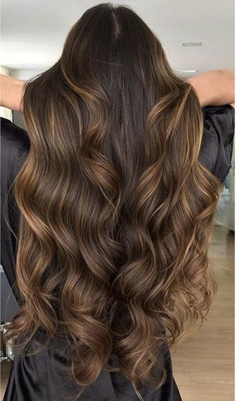 Hair Color Money Piece, Color Money Piece, Cocoa Hair, Light Brown Hair Styles, Streaks Hair, Hair Lightening Spray, Brown Hair Styles, Light Brunette Hair, Balayage Hair Caramel