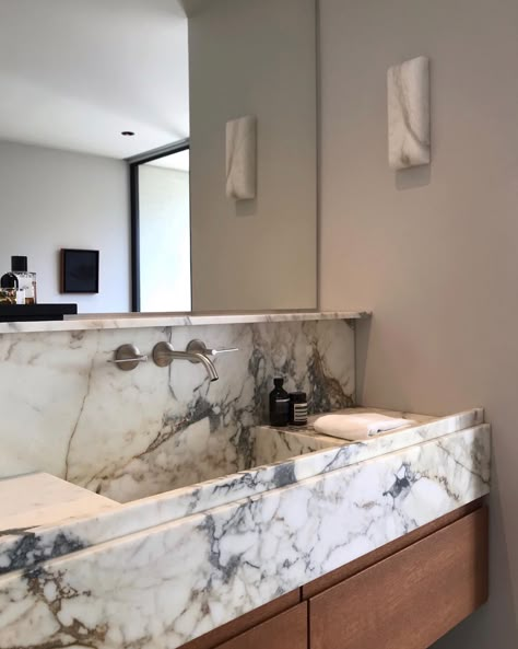 French Marble Bathroom, Luxury Family Bathroom, Stone Shelf Bathroom, Marble Bathrooms Ideas, Marble Counter Bathroom, Minimalist Mediterranean, Marble Bathroom Counter, Bathroom Details, Marble Detail