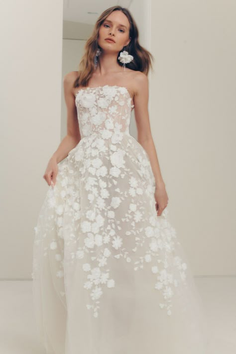 Mira Zwlinger Bridal Spring 2025 Collection Wedding Dresses 2025, Wedding Dress 2025, Unique Bridal Gowns, New York City Luxury, 2025 Bride, French Wedding Dress, Bride Era, Mira Zwillinger, Courthouse Wedding Dress