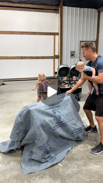 Jordan Flom on Instagram: "The Gift every Kid wants! 🎁. As a father, I always want my kids to know they are the priority.  The more time we spend together, the better!  Check out this quick and easy DIY project that will have your kids excited for your next project.  Props to @theideadad for the inspiration! #diy #homedepot #dad #woodworking #mom #cute" Homemade Gifts From Baby, Funny Dad Videos, Diy Dad Gifts, Kids Gifts For Dad, Simple Crafts For Kids, Crazy Gifts, Gift For Dad From Daughter, Dad Crafts, Gifts For Toddlers