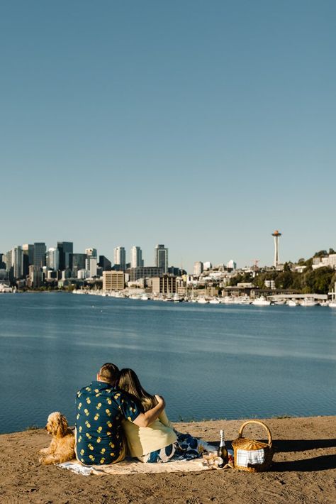 10 Dog Friendly Photoshoot Locations Near Seattle gas works park engagement session, picnic overlooking the city skyline, engagement photographer seattle, WA Downtown Couple, Engagement Board, Seattle Downtown, Gas Work, Photoshoot Locations, Pike Place Market, Pike Place, Urban City, Couple Poses