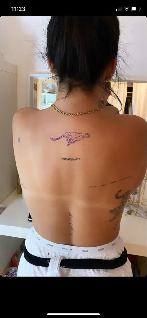 Back Tat Placement, Fine Line Patchwork Back Tattoo, Upper Back Writing Tattoo, Back Tattoo Women Script, Top Middle Back Tattoo, Torso Tattoo Placement, Artsy Back Tattoos, Small Upper Spine Tattoo, Middle Upper Back Tattoo Women