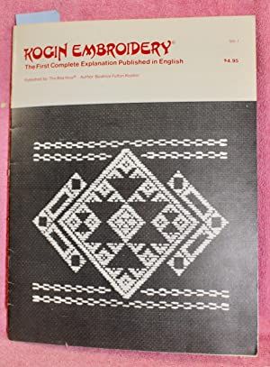 Kogin Embroidery - AbeBooks Pattern Darning, Kogin Embroidery, Simple Geometric Pattern, Sashiko Embroidery, Needlework Embroidery, Japanese Embroidery, Vintage Owl, Japanese Patterns, Japanese Crafts