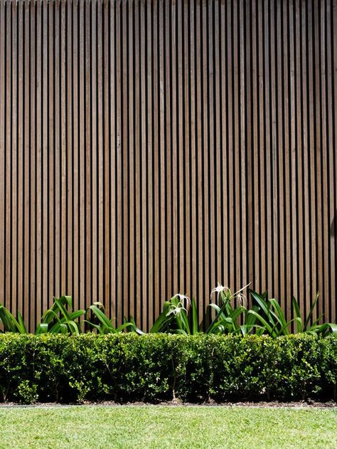 Timber Screen, Cladding Ideas, Timber Battens, Timber Screens, Timber Fencing, Screen House, Garden Screening, Design Engineering, Modern Fence