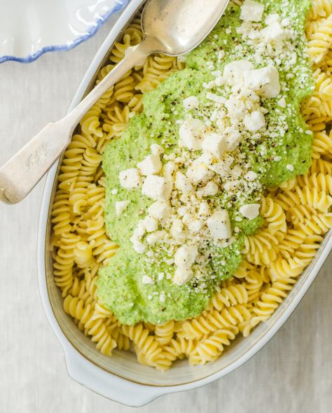 16 Easy Sauces Every Vegetarian Cook Should Know | Kitchn Feta Pasta Sauce, Feta Pesto, Broccoli Feta, Recipe Broccoli, Pesto Recipes, Nice Recipes, Broccoli Pasta, Feta Pasta, Frozen Broccoli