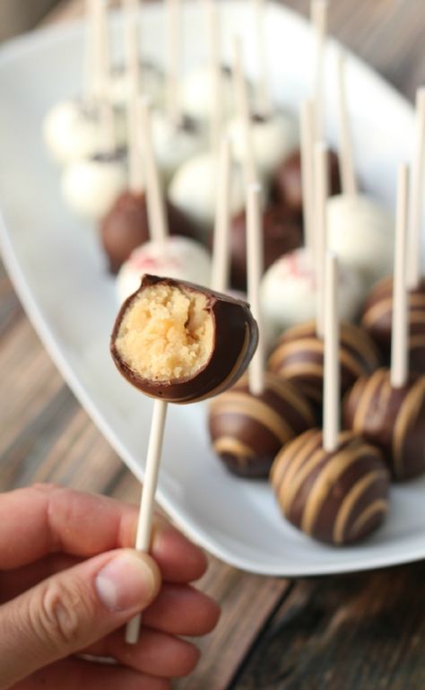 peanut butter cake pops with Reese's Reeses Cake Pops Recipe, Reese’s Cake Pops, Chocolate Peanut Butter Cake Pops, Nutter Butter Cake Pops, Peanut Butter Cake Pops Recipe, Peanut Butter Cake Pops, Reeces Cake, Peanut Butter Ideas, Reese Peanut Butter Cake