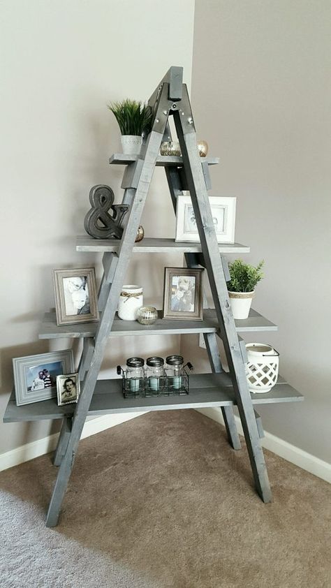 Moviliario Wall Table Diy, Ladder Shelf Decor, Wooden Ladder Shelf, Wood Table Diy, Diy Ladder, Diy Dining, Wooden Ladder, A Ladder, Ladder Shelf