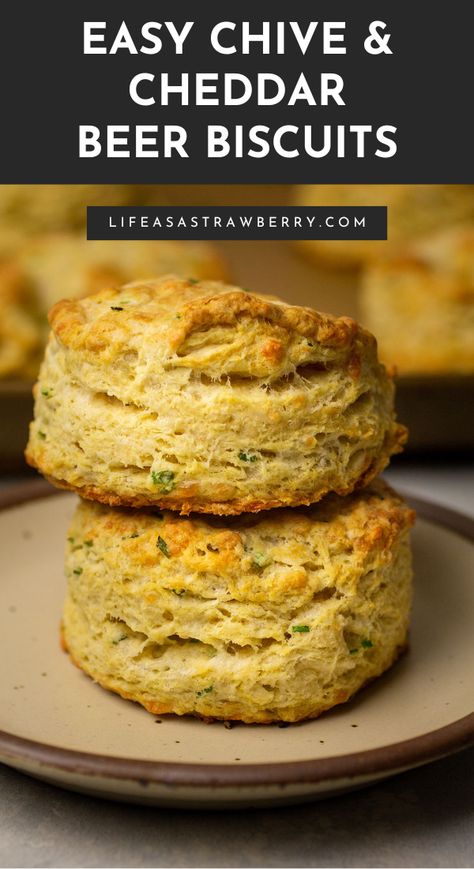 These easy chive and cheddar beer biscuits are perfect for weekend brunch or a holiday breakfast spread! With shredded sharp cheddar cheese, fresh chopped chives, and your favorite beer (we love a mellow IPA, pale ale, wheat beer, or pilsner here!) No milk or cream required! Serve with scrambled eggs and bacon or sausage, or use as the base for an amazing homemade eggs benedict. With step by step photos and plenty of notes to help you make the best homemade biscuits. Beer Biscuits, Best Homemade Biscuits, Breakfast Spread, Favorite Chili Recipe, Eggs And Bacon, Best Soup Recipes, Wheat Beer, Biscuit Bake, Holiday Breakfast