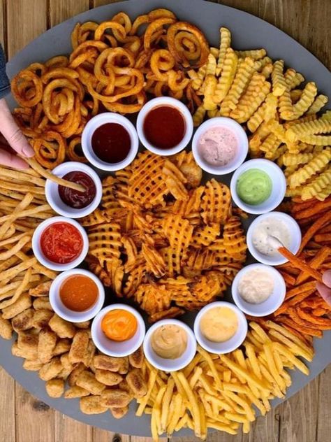 FRENCH FRY Sleepover Food, French Fry, Idee Pasto Sano, Food Goals, Food Platters, Food Obsession, Types Of Food, Pretty Food, Food Cravings