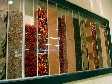 Spices Display Ideas, Spices Display, Spice Pictures, Spice Display, Simple Cafe, Living In Japan, Outdoor Box, Spice Shop, Ethnic Food