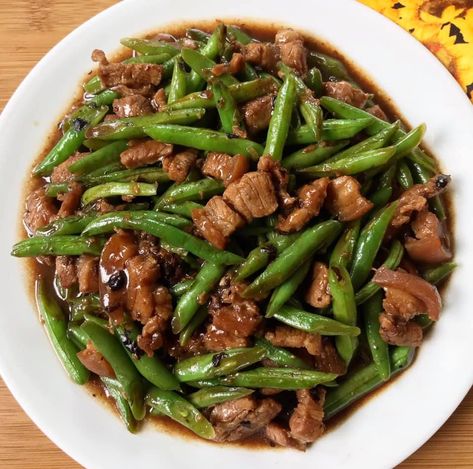 Pork And Green Beans Recipe, Filipino Vegetable Recipes, Pork And Beans Recipe, Pilipino Food Recipe, String Bean Recipes, Filipino Pork Recipes, Pork And Green Beans, Easy Filipino Recipes, Filipino Recipe