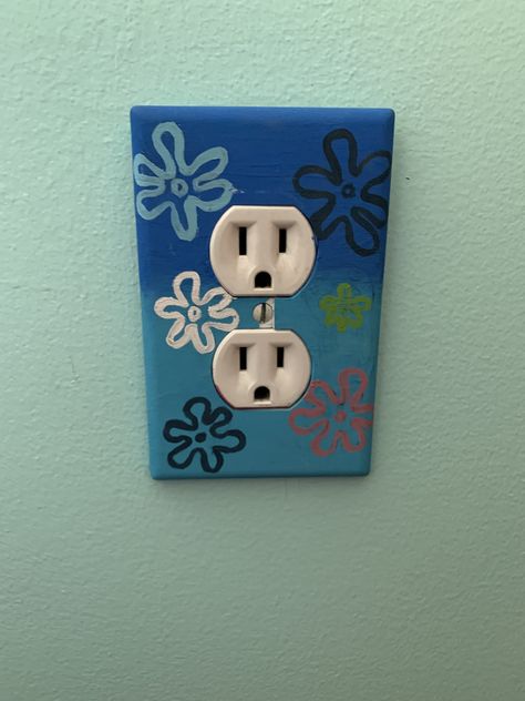 Outlet Painting Ideas, Painting Outlets, Painted Outlets, Light Switch Art, Light Switch Covers Diy, Bedroom Art Painting, Yellow Kitchen Cabinets, Easy Room Decor, Cute Diy Room Decor