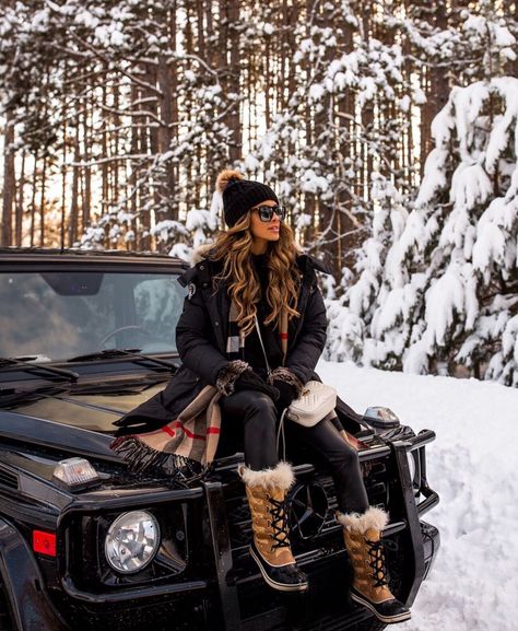 Winter Adventure Outfit, Winter Outfits Snow, Winter Mode Outfits, Colorado Outfits, Adventure Outfit, Winter Outfits Cold, Outfit Chic, Snow Outfit, Trendy Boots