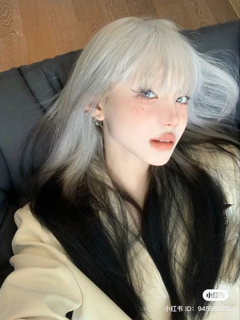 Korean Hair Color, Hair Color Streaks, Dyed Hair Inspiration, Halo Hair, Pretty Hair Color, Hot Hair Styles, Hair Dye Colors, Hair Inspiration Color, Hair Inspo Color