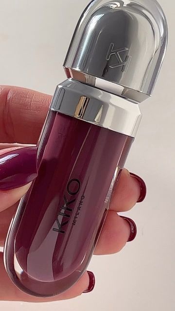 Purple Makeup Products, Lip Oil Aesthetic, Purple Cosmetics, Purple Lipgloss, Christian Dior Aesthetic, Kiko Milano Lipgloss, Oil Aesthetic, Kiko Lipgloss, Purple Lip Gloss