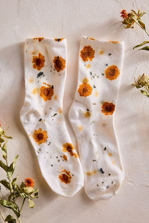 Flower Power Cotton Socks Blue Carrot, Flower Crew, Flower Socks, Organic Ceramics, Foot Socks, Butterfly Baby, Yellow Tulips, Fabric Craft, Flower Accessories