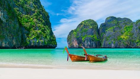 Panorama amazed nature scenic landscape Maya Bay with boat for traveler Romantic Settings, Best Places To Get Married, Enchanted Castle, Lakeside Resort, Wedding Destinations, Hiking Spots, Minimalist Travel, Beautiful Vacations, Places To Get Married