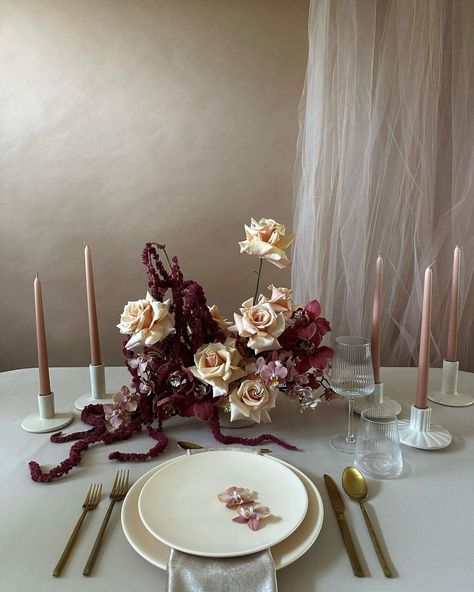 Genevieve Bismonte (@thedulcedwelling) • Instagram photos and videos Unique Flower Centerpieces, Maroon Floral Arrangements, Moody Thanksgiving Tablescape, Red Table Setting, Floral Dinner Party, Dutch Masters Wedding, Luxury Dinner Party, Red Tablescape, Birthday Tablescape