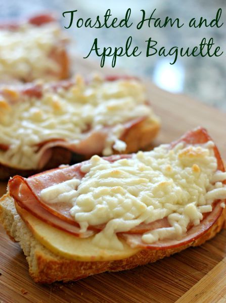 Toasted Ham and Apple Baguette - so incredible easy and delicious!!! Open Faced Sandwich Recipes, Baguette Sandwich, Open Faced Sandwich, Party Snack Food, Summer Foods, Deli Ham, Apples And Cheese, Open Face, French Bread