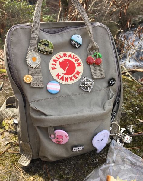 Kanken Backpack, Fjallraven Kanken, Fjallraven Kanken Backpack, Pins