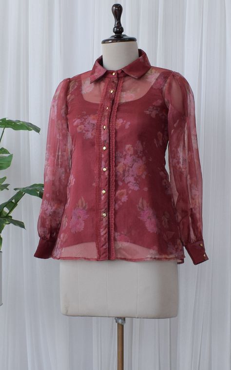 Elegant tops by label kanupriya Shop now on www.labelkanupriya.com E-mail us your queries on labelkanupriya@gmail.com #designertop #designerblouse #top #indowestern #westerntop #formaltop Organza Shirt, Formal Tops, Western Tops, Kurta Designs Women, Gathered Sleeves, Blouse Length, Kurta Designs, Shirt Sale, High Waisted Pants