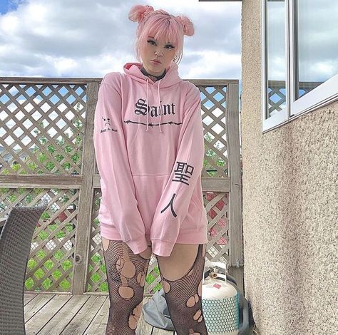 Alt Outfits Plus Size, Plus Size Pastel Goth, Goth Outfits Aesthetic, Pink Alternative Fashion, Chubby Girl Outfits, Cute Pink Outfits, Plus Size Kawaii, Pastel Goth Outfits, Girl With Pink Hair