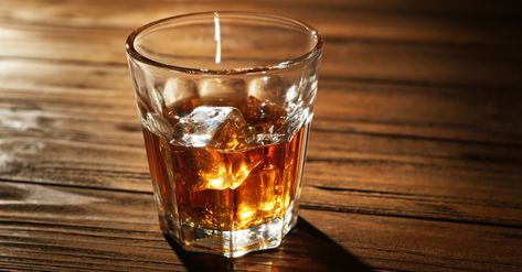 Did the Phrase ‘a Shot of Whiskey’ Originate in the Old West? Rusty Nail Cocktail, Manly Cocktails, Fireball Shot, Home Distilling, Food Deals, Food Discount, Whiskey Shots, Rusty Nail, Irish Recipes