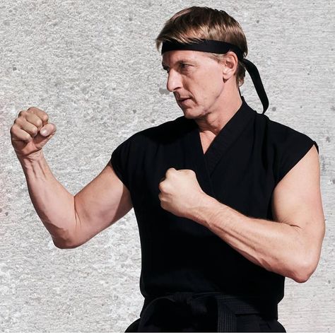 Johnny Lawrence... Johnny Lawrence Cobra Kai, Cobra Kai Wallpaper, Karate Kid Movie, Johnny Lawrence, William Zabka, Cobra Kai Dojo, Karate Kid Cobra Kai, Kid Cobra, Miyagi