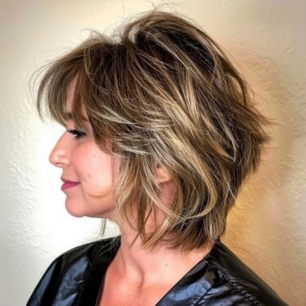 Length and style Inverted Shag Haircut, Tapered Shag Haircut, Thinned Out Haircut Thick Hair, Lob Shag Haircut, Short Hair With Lots Of Layers, 90s Shag Hair, Shag Haircut For Thick Hair, Choppy Shag Hairstyles Medium, Hairstyles Shag