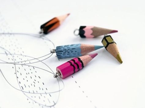 awesome ideas to do with colored pencils Diy Office Supplies, Pencil Jewelry, Drawing Equipment, No 2 Pencil, Pencil Crafts, Brooch Corsage, Diy Pencil, Fun Mail, Whimsical Jewelry