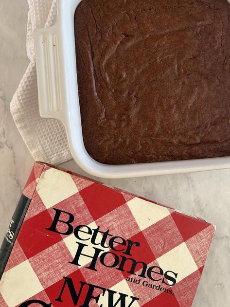 Vintage Brownie Recipe Vintage Brownie Recipe, Old Fashion Brownies Recipe, Betty Crocker Brownies Recipe, Old Fashioned Brownies, Betty Crocker Brownies, Betty Crocker Cook Book, Classic Brownies Recipe, Homemade Brownie Mix, Fudge Brownie Recipe