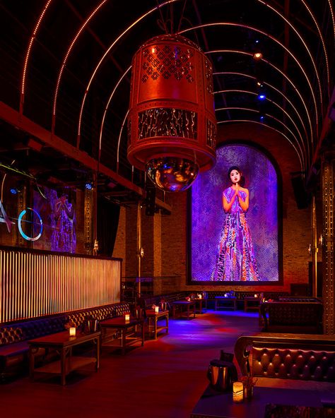 Chicago Night Clubs, Club Design Interior, Tao Nightclub, Chicago Weekend, Asian Bistro, Chicago Bars, Chicago At Night, Transitional Decor Bedroom, Nightclub Dress