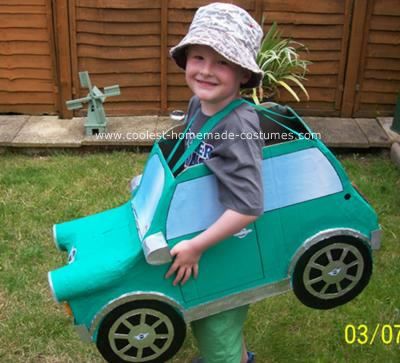 Homemade Car Costume: We decided to make our son a homemade car costume for his schools fancy dress competition as he loves cars and wouldnt really want to be anything else, Nanny Ideas, Car Costume, Cardboard Box Car, Fancy Dress Competition, Cardboard Car, Homemade Costume, Car Craft, Halloween 2013, Homemade Costumes