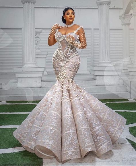 Zulu Traditional Wedding Dresses, Zulu Traditional Wedding, Lace Princess Wedding Dresses, Extravagant Wedding Dresses, Satin Mermaid Wedding Dress, Glam Wedding Dress, African Bride, Lace Gown Styles, Classy Wedding Dress