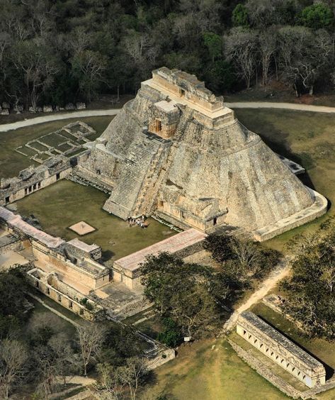 Inca Architecture, Mayan Architecture, Costa Maya Mexico, Costa Maya, Wonder Art, Mayan Culture, American Architecture, Architecture Drawing Art, Yucatan Peninsula