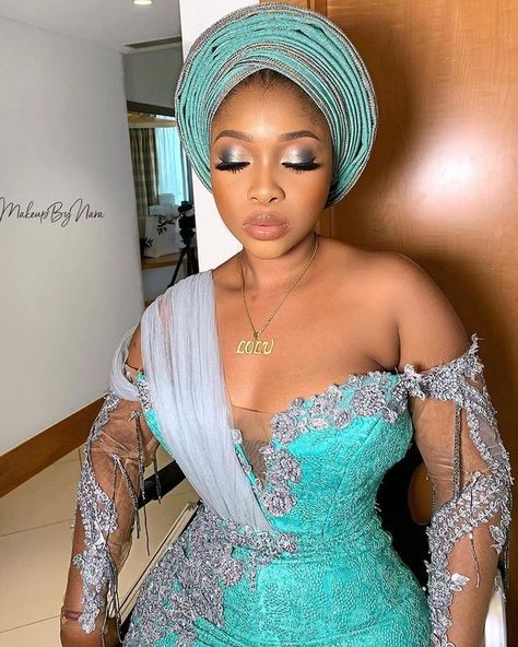 Aso Ebi Creativity to the 🌍! on Instagram: “Sitting pretty 💚😍 @temifitness Makeup: @makeupbynara #AsoEbiBella www.asoebibella.com” Asobi Styles, Wedding Asoebi, Asoebi Style, Aso Ebi Lace Styles, Aso Ebi Lace, African Blouses, Classy Party, Bella Dress, African Fabric Dress