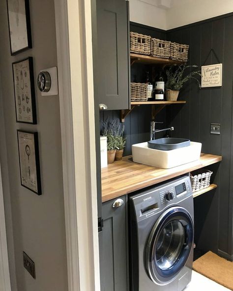 Frenchic❤Furniture Paint on Instagram: “Utility room goals! 😍 Utilities are a supremely practical space that are typically used to hide everything away and shut the door. But they…” Grey Utility Room, Toilet Utility Room, Wc Ideas Downstairs Loo, Wc Ideas, Small Downstairs Toilet, Small Utility Room, Utility Room Designs, Rustic Laundry Rooms, Dream Laundry Room