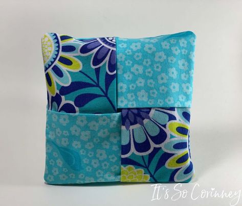 Tutorial on how to sew a sanitary pad pouch for your purse or backpack. Easy pattern to create a pad pouch to hide feminine products. Sanitary Pouch Pattern, Pad Pouch Pattern, Sanitary Pad Pouch Diy, Feminine Pad, Sanitary Pouch, Sanitary Pad Pouch, Pad Pouch, Sanitary Napkin Bag, Bag Construction