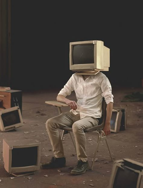 Kyle Thompson, Object Heads, Tv Head, Random Aesthetics, Surrealism Photography, Conceptual Photography, Arte Inspo, Poses References, Foto Art