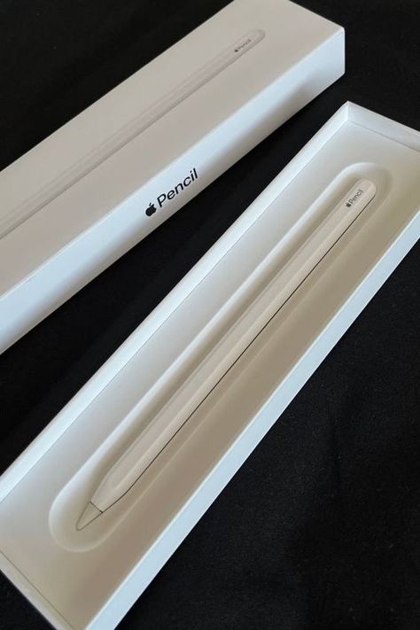 Apple Pen Accessories, Apple Pen Aesthetic, Apple Pencil Aesthetic, Aesthetic Apple Pencil, Iphone Pencil, Electronics Photography, Apple Gadgets Iphone, Amazon Aesthetic, Ipad Pen