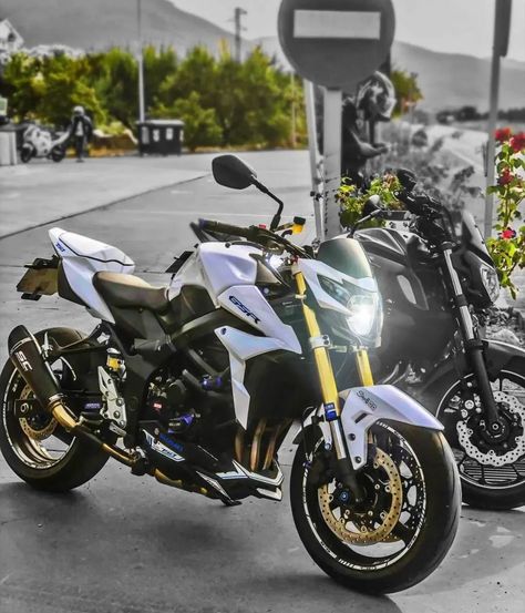 Gsr 750, Custom Street Bikes, Motorcycle Manufacturers, Suzuki Motorcycle, Yamaha R1, Sports Bikes Motorcycles, Cool Motorcycles, Suzuki Gsx, Street Bikes