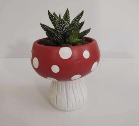 Mushroom Planter, Painted Plant Pot, Planter Decor, Mushroom Plant, Ceramic Succulent Planter, Custom Planters, Painted Clay Pots, Succulent Planters, Ceramic Succulent