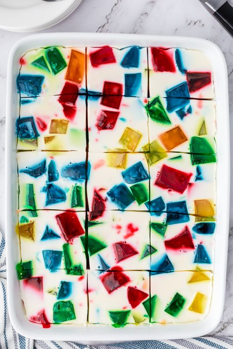 Broken Glass Jello Recipe, Glass Jello Recipe, Broken Glass Jello, Jello Pudding Recipes, Jello With Cool Whip, Glass Jello, Jello Deserts, Creamy Dessert Recipes, Easy Pineapple Cake