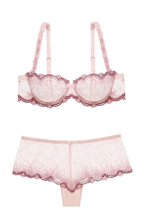 A Documented Obsession : Photo Lingerie Petite, Gorgeous Lingerie, Lingerie Inspiration, Pink Lingerie, Pretty Lingerie, Beautiful Lingerie, Bra And Panty Sets, Bras And Panties, Lingerie Fashion