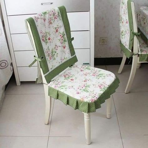 Diy Chair Covers, Kitchen Chair Covers, Chair Back Covers, Dining Table Cloth, Wrought Iron Patio Chairs, Kitchen Chair Cushions, Bantal Sofa, Dining Chair Covers, Diy Sofa