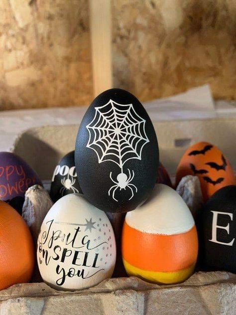 Holiday Crafts Decorations, Resurrection Of Jesus Christ, Egg Holders, The Resurrection Of Jesus, Halloween Ball, Wood Eggs, Easter Craft Decorations, Apple Decorations, Halloween Countdown