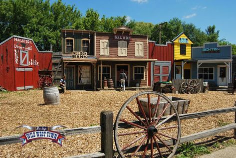 Wild West Town | Western Themed Picnic Venue Picnic Theme Ideas, Western Picnic, Jungle Expedition, Wild West Town, Cowboy Town, Old Western Towns, Old West Town, Wild West Theme, Western Bedroom Decor